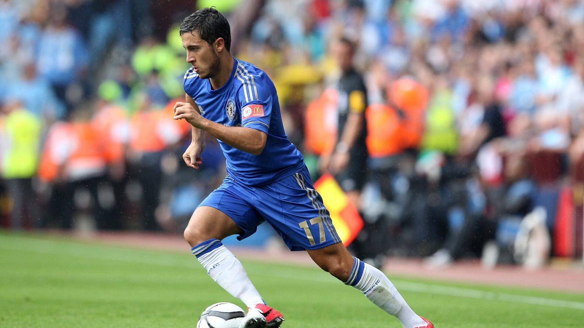 爱游戏体育APP下载-奇趣足球：场上出现的那些搞笑瞬间，搞笑足球游戏视频